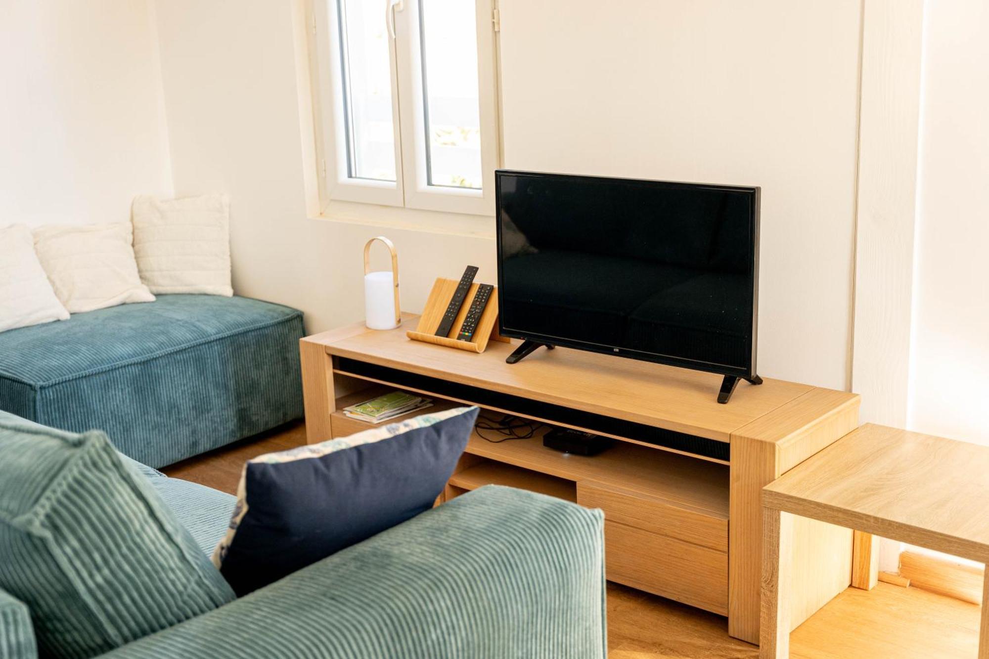 Apartment Avec Piscine Et Jacuzzi A 50metres De La Et 5min De L'allee Des Pins
