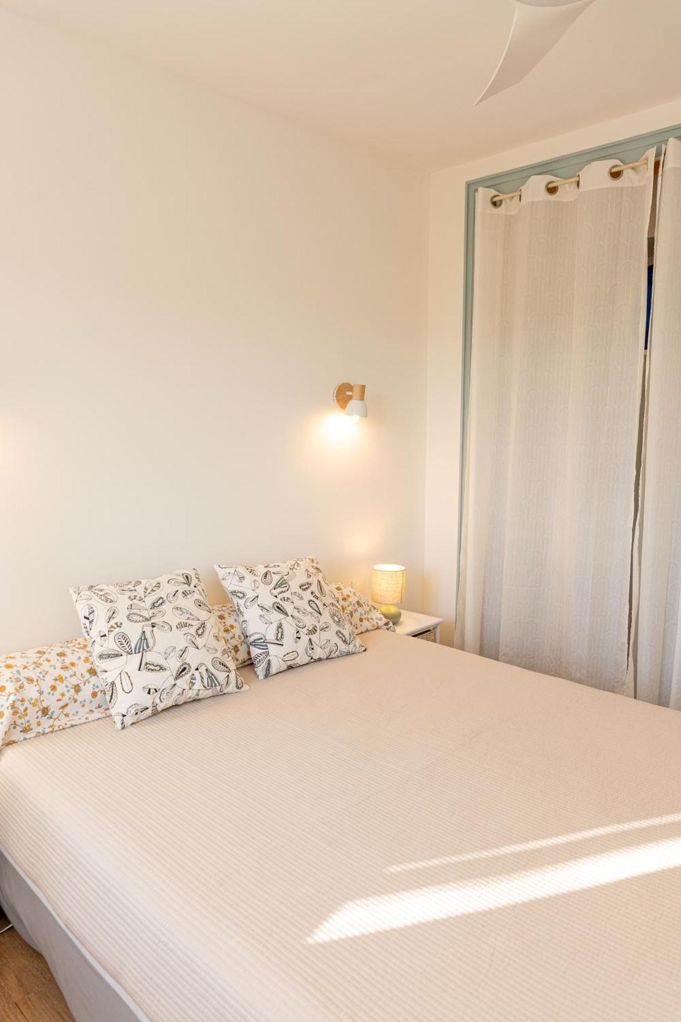 Avec Piscine Et Jacuzzi A 50metres De La Et 5min De L'allee Des Pins Apartment *